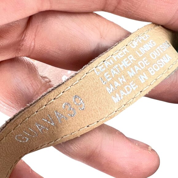 Miz Mooz Guava Lace-Embossed Leather Slingback Sandals Size 39 EU 9 US - Picture 8 of 14